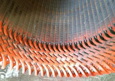 Limpieza con hielo seco en estator de generador eléctrico